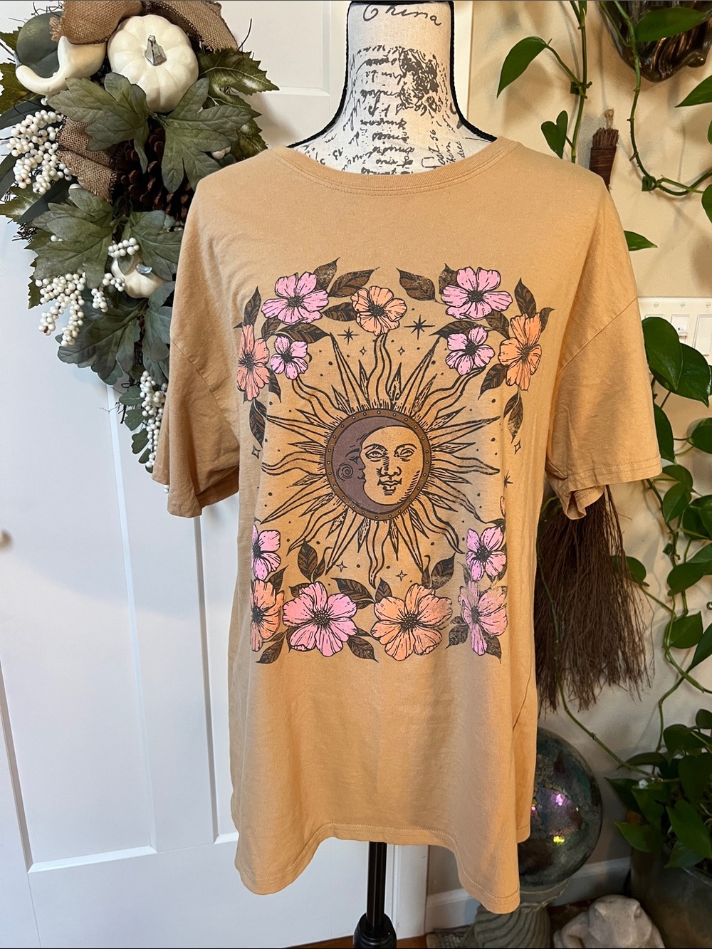 Goodie Two Sleeves Women's Short Sleeve Tee in Beige (XL)